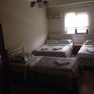 Paradise Lost Otel